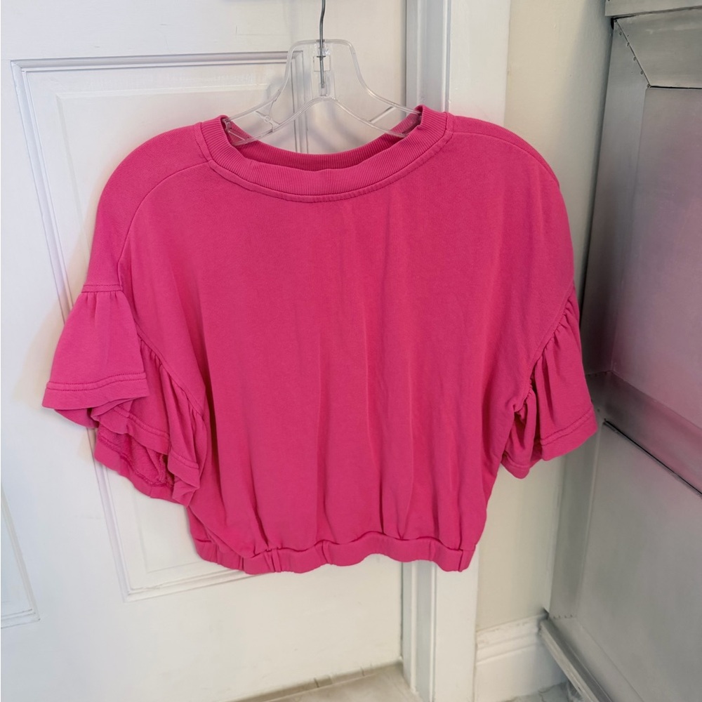 Alice + Olivia Hot Pink Ruffle Sleeve Crop Sweatshirt
